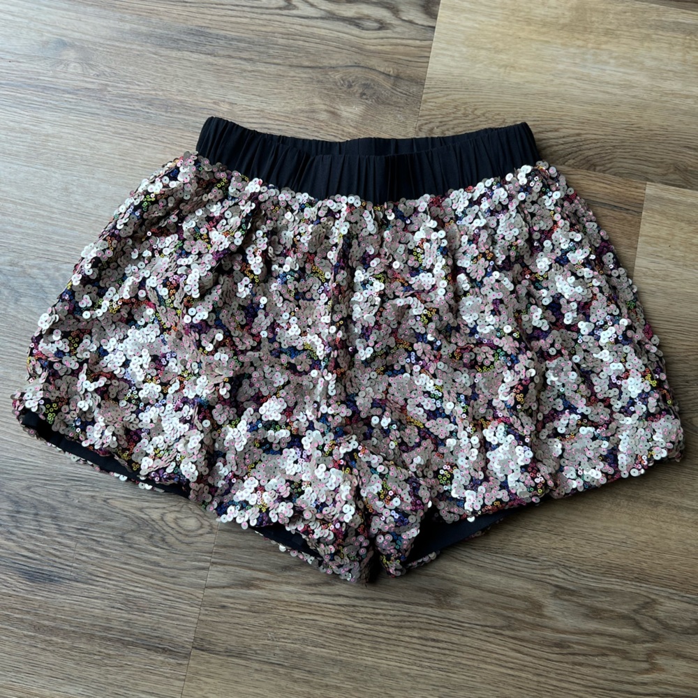 Sparkle For You Shorts 🎀